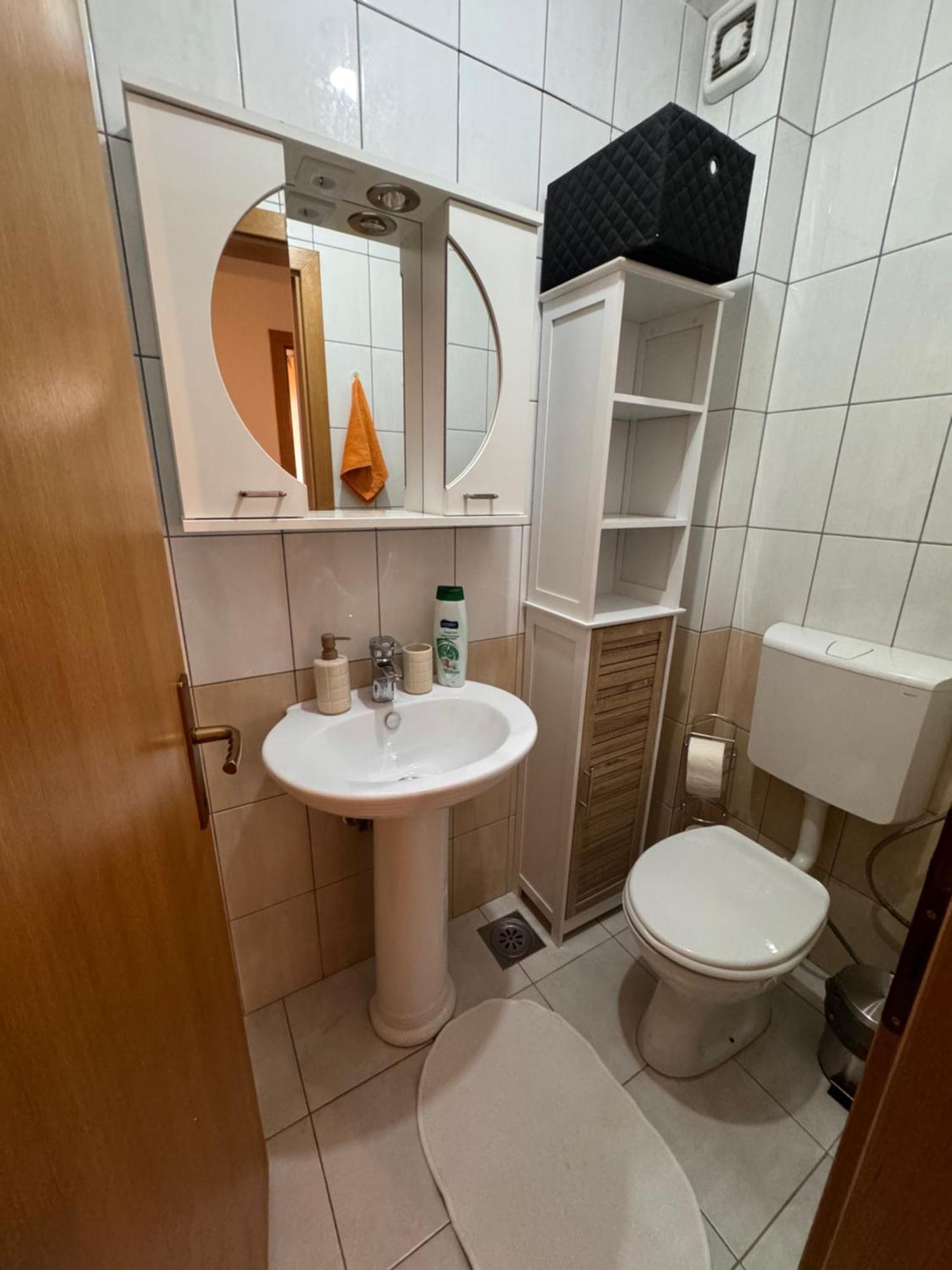 Big Spacious Apartment In Pej Center With Wi-Fi Peć Exterior foto